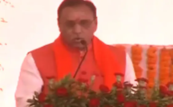 गुजरात: विजय रुपाणी ने ली CM पद की शपथ