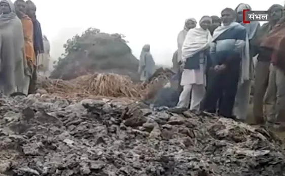 UP: महिला की हत्या की, उपलो के ढेर में किया आग के हवाले