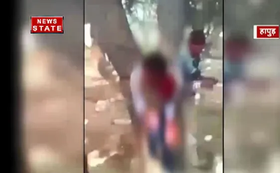 बीजेपी नेता ने बदमाशों को पेड़ से बांधकर पीटा