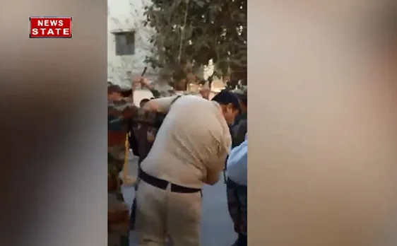 दिल्लीः भारतीय सेना और पुलिस के बीच हुई झड़प
