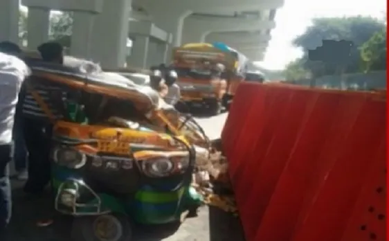 गाजियाबाद: निर्माणाधीन मेट्रो पुल का हिस्सा गिरा, 4 घायल