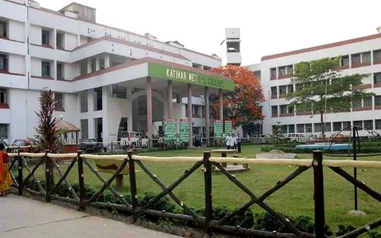 कॉलेज के प्रॉस्पेक्टस में दिखाया गया भारत का गलत नक्शा