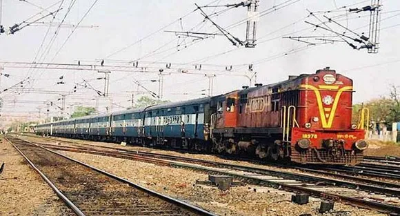  एपी एक्सप्रेस में लगी आग, दिल्ली से विशाखापट्टनम जा रही थी ट्रेन