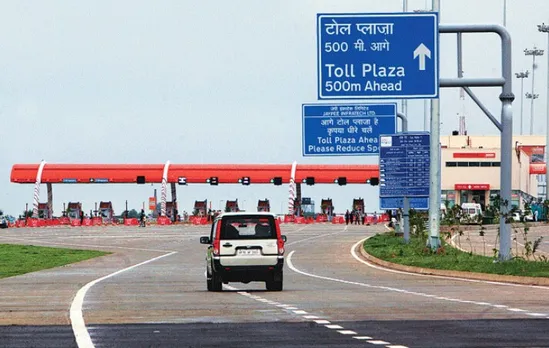 बीजेपी नेता के गनर ने जबरन टोल से निकाली गाड़ियां