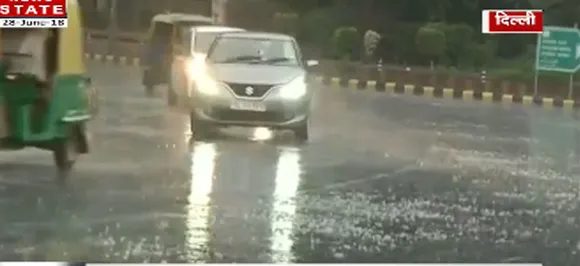 दिल्ली-एनसीआर में सुबह हुई झमाझम बारिश, गर्मी से मिली राहत