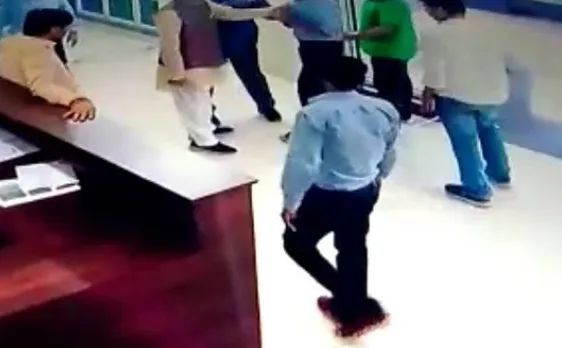 बीजेपी सांसद ने टोल प्लाजा पर किया हंगामा