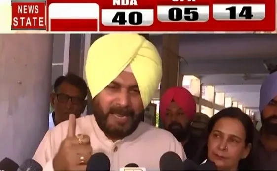 Election 2019 : पीएम मोदी पर गरजे नवजोत सिंह सिद्धू,, कहा देश की सेना का इस्तेमाल कर लड़ा चुनाव, देखें वीडियो 