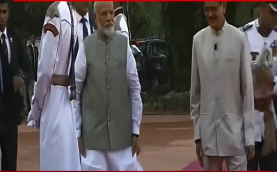 PM Narendra modi Oath Ceremony: Narendra Modi शपथ लेने के लिए राष्ट्रपति भवन पहुंचे 