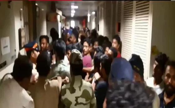 Breaking : मुंबई के KEM अस्पताल में भारी हंगामा 