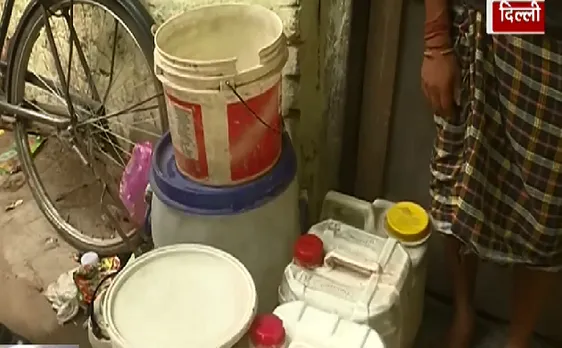 दिल्ली के तैमूर नगर में पानी का संकट 