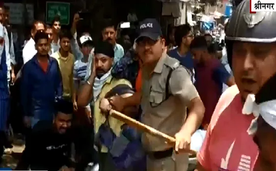 श्रीनगर में युवकों ने पुलिस जवान से की मारपीट, हिरासत में 6 आरोपी युवक 