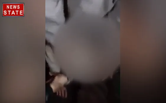 Viral Video: एक टीचर की हैवानियत देखिए इस वीडियो में 