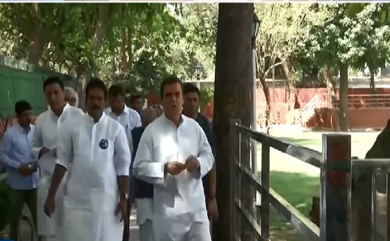 Rahul gandhi का अमेठी दौरा, Rahul ने कार्यकर्ताओं के साथ की हार पर समीक्षा 