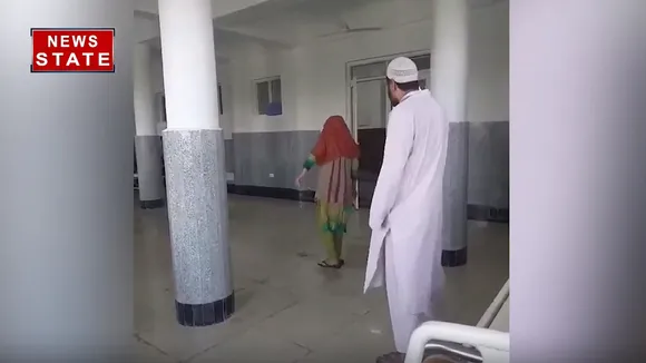 शोपियां के अस्पताल में 'स्टापू' गेम खेलकर कर रहे हैं एक-दूसरे को प्रेरित, Video Viral