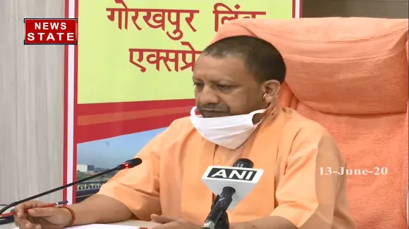 यूपी सरकार इन तीन एक्सप्रेस वे पर करवा रही है निर्माण