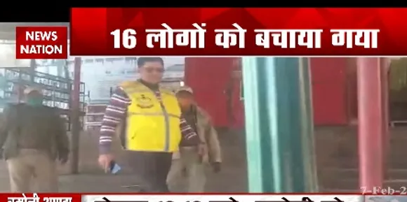 Chamoli Glacier Burst : तपोवन की 2 टनल में फंसी 29 जिंदगियां, 16 लोगों को बचाया गया