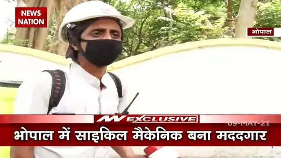 साइकिल मैकेनिक मुफ्त में कर रहा लोगों की गाड़ियों को सैनेटाइज