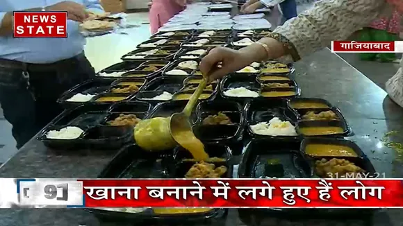 Ghaziabad: गुरुद्वारे से रोज कोरोना संक्रमित लोगों के घर भेजा जाता है 500 लोगों का खाना