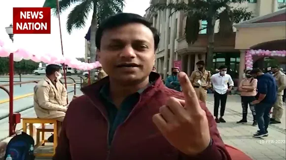 वोट वाली उंगली : करिए वोट दीजिए हमें #वोट_वाली_उंगली की सेल्फी !