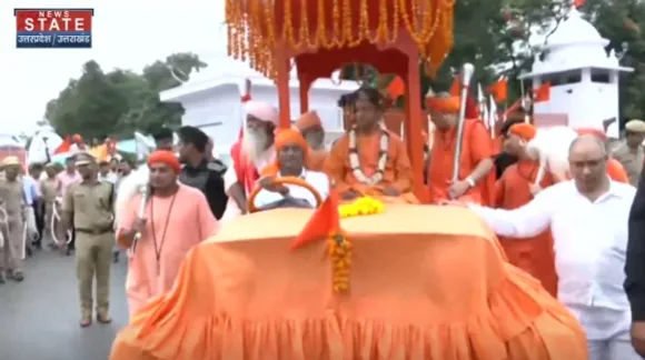 Uttar Pradesh News : सीएम योगी बने गोरक्षपीठाधीश्वर, देखें वीडियो