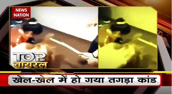 TOP KA VIRAL : समंदर किनारे रेत पर फंसी व्हेल, रेस्क्यू कर पर्यटकों ने पानी में छोड़ा...