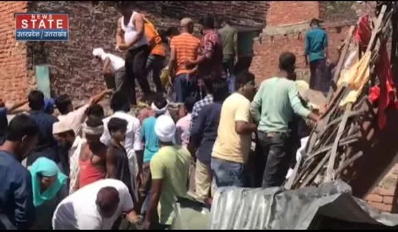 Uttar Pradesh News : कन्नौज में तेज धमाके के साथ मकान के उड़ गए परखच्चे