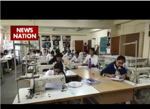 दिल्ली के सरकारी स्कूलों की लड़कियों को दी जा रही स्किल ट्रेनिंग, बच्चियां बनेंगी हुनरमंद