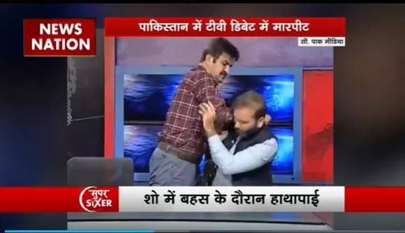Super Sixer : Pakistan लाइव टीवी में आपस में भिड़े PTI वकील और PMLN के सांसद