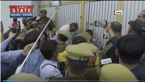 Uttar Pradesh : आजम खान की Rampur पब्लिक स्कूल खाली