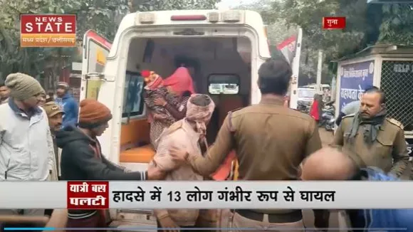 Madhya Pradesh News : Guna में दुर्घटनाग्रस्त हुई यात्री बस