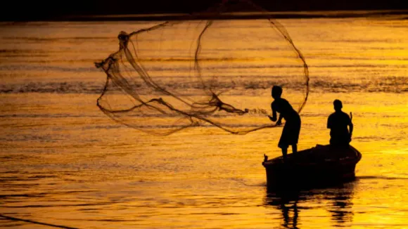 Govt Approves Rs 4,969 Cr For Small Fishing Communities Under PMMSY