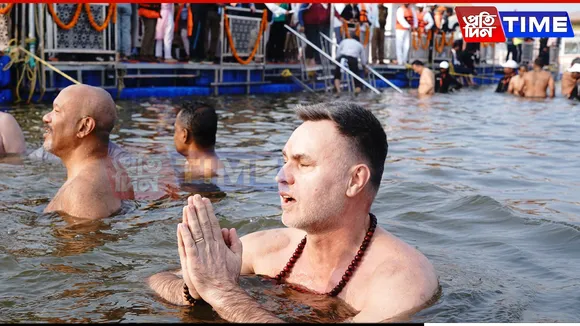 Maha Kumbh 2025 Breaks Records with Over 450 Million Devotees