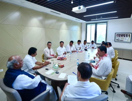 Congress Leaders Meet in Delhi to Discuss Strategy for Assam Polls