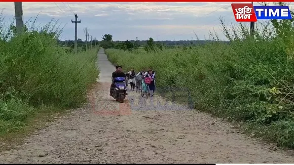 Jonai’s Crumbling Road Brings Villagers’ Daily Life to a Halt