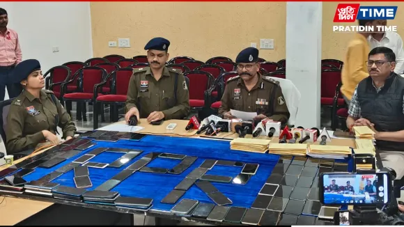 Raipur Police Recover 200 Lost Mobile Phones Worth Rs 40 Lakh, Hand Over to Owners