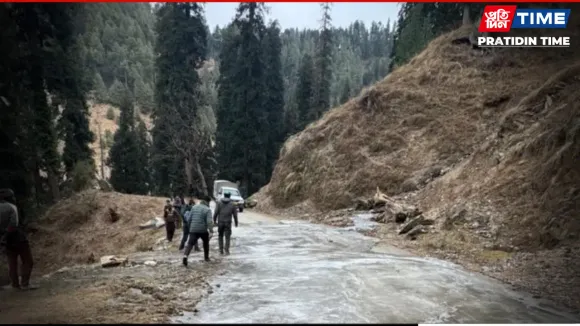 Jammu and Kashmir: 10 Army Personnel Killed, 10 Injured in Accident