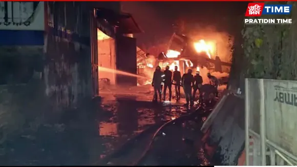 Kolkata: Police Arrest 3, 27 Still Missing in Anandpur Warehouse Fire