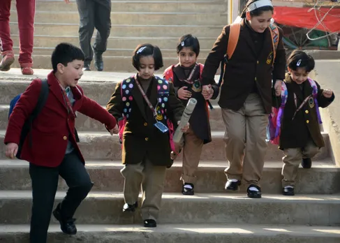 Schools In Kashmir To Reopen After 31 Months On Feb 28