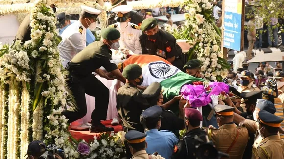 Lata Mangeshkar Cremated With Full State Honours