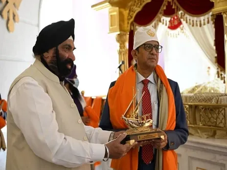 CJI NV Ramana Visits Guru Nanak Darbar In Dubai