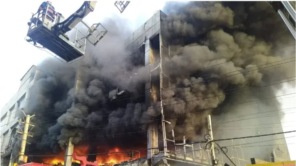 20 Dead, Several Injured after Fire at Building in Delhi