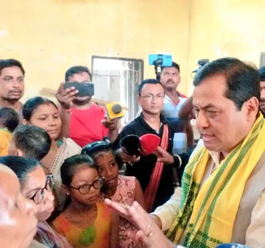 Assam: Sonowal Visits Flood Relief Camps In Nagaon