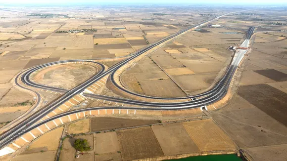 PM Modi Inaugurates Bundelkhand Expressway in Uttar Pradesh