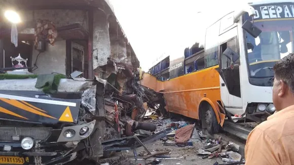 UP: 8 Killed, 16 Injured as 2 Buses collide at Purvanchal Expressway