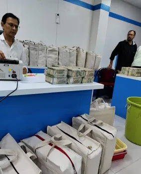 Maharashtra: Income Tax Dept Recovers Assets Over Rs. 300 Crores   