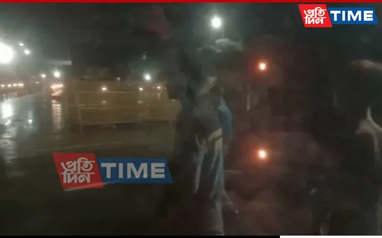 Guwahati: 3 Wounded As Truck Turns Over In Front Of Assam Secretariat
