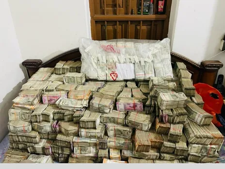 Fraud Mobile Gaming App: ED Seizes Over Rs 7Cr After Raids in Kolkata