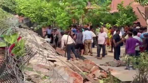 UP: 4 Dead, Nine Injured a Boundary Wall Collapses in Noida