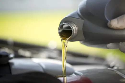 4,000 Litres Of Stolen Condensate Oil Seized at Guwahati Railway Station