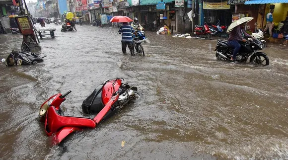 Tamil Nadu: 2 Dead in Rain Related Incident, Schools Shut in Several Districts